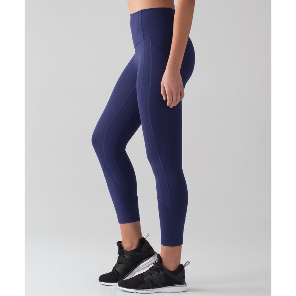 Lululemon All The Right Places Crop II Size 12